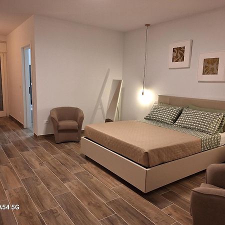Lgo Apartments Portocannone Екстер'єр фото